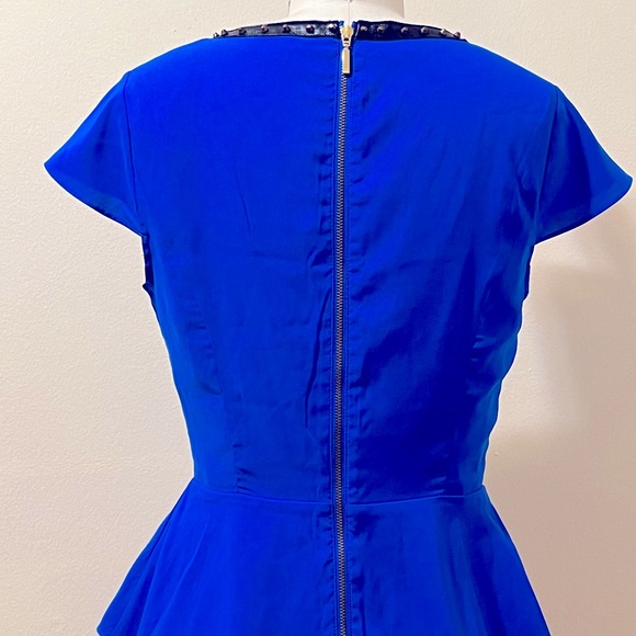 New Guess peplum hemline top - size S - Picture 5 of 6